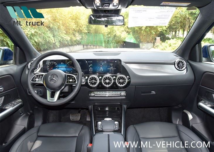 BENZ EQA