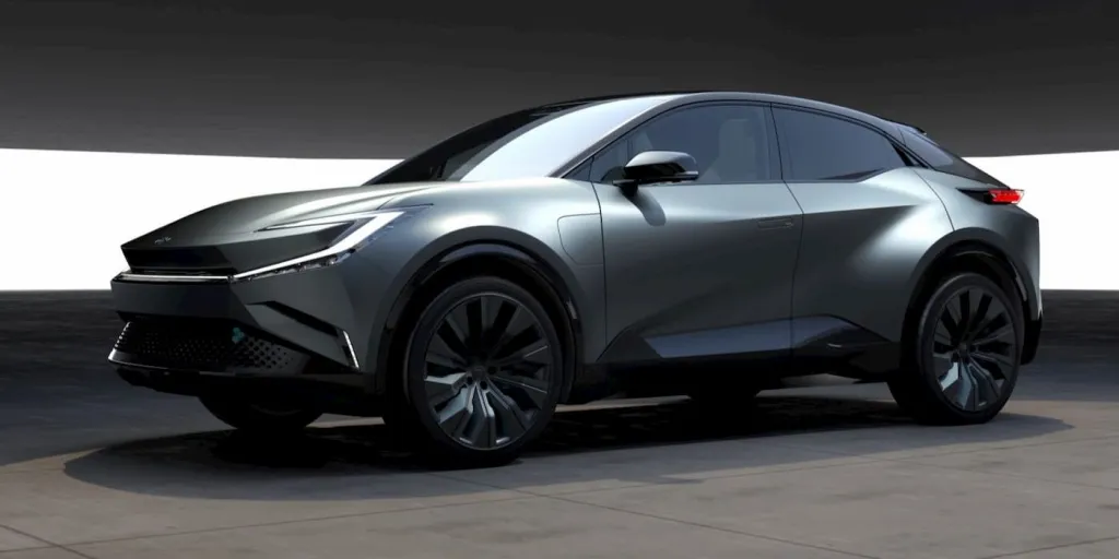 Η Toyota ενδέχεται να συνεργαστεί με τη Suzuki για την ανάπτυξη μικρών ηλεκτρ...