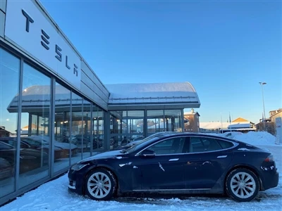 Η Tesla ηγείται σε πωλήσεις στη Νορβηγία, κατακτώντας μερίδιο αγοράς 20%.